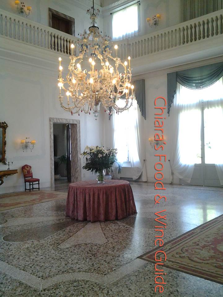 villa sandi from the inside